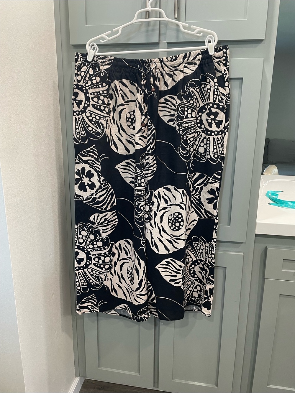 Linen pants Black and Cream Floral Midi Skirt - Women